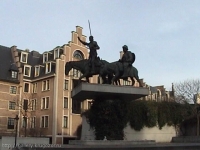 Памятник героям книги Сервантеса