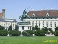 Площадь Героев (Хельденплац). Памятник эрцгерцогу Карлу.